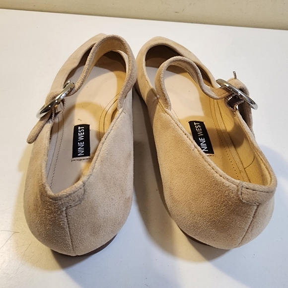 Nine West Chic Beige Mary Jane Leather Upper Flats with Buckle 6M - Picture 3 of 7